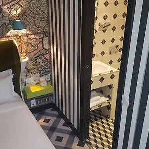 Hotel Du Continent, París