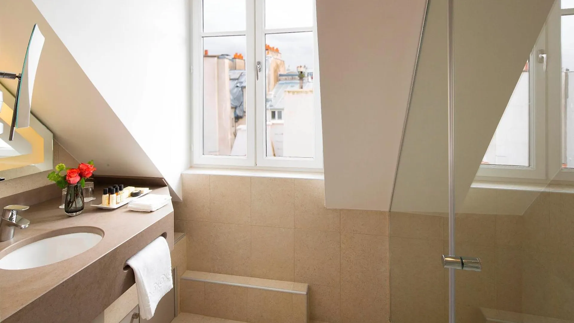 Hotel Le Relais Des Halles Paris 4*,  France